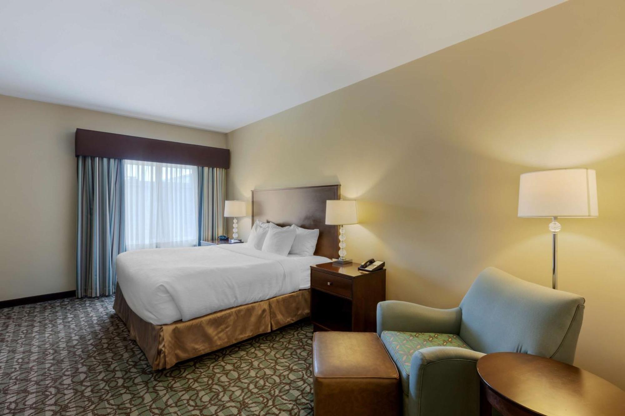 Best Western Plus Walkerton Hotel & Conference Centre Екстериор снимка