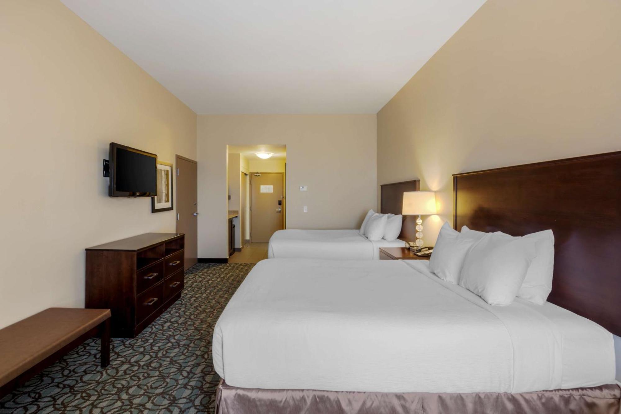 Best Western Plus Walkerton Hotel & Conference Centre Екстериор снимка